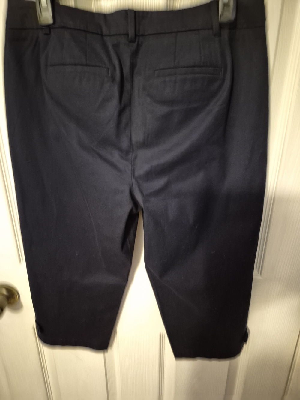 Talbots Black Perfect Skimmer Capris - Picture 2 of 8